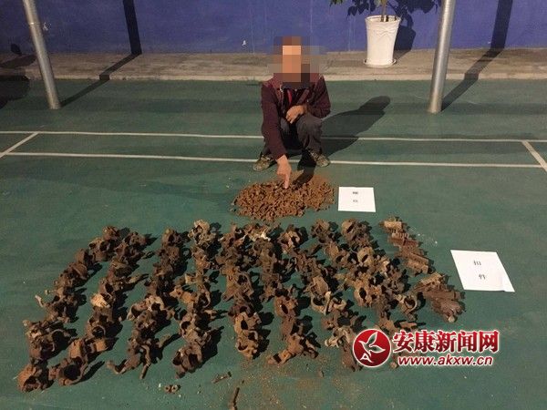 民警路遇盜賊作案 英勇果敢將其智擒3_副本.jpg