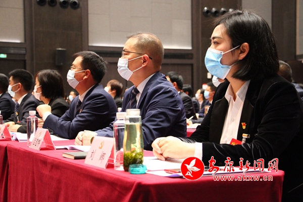 �۽��h����(hu��)���h���킃�J(r��n)���� (t��ng)��(b��o)�棨�M�D��