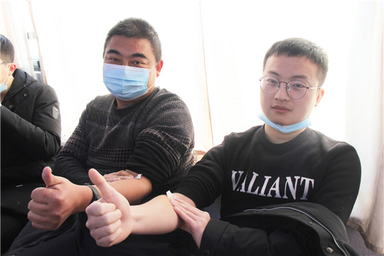 血液是生命的禮物——中國(guó)聯(lián)通安康市分公司、安康大數(shù)據(jù)運(yùn)營(yíng)有限公司聯(lián)合開展冬季應(yīng)急獻(xiàn)血活動(dòng)